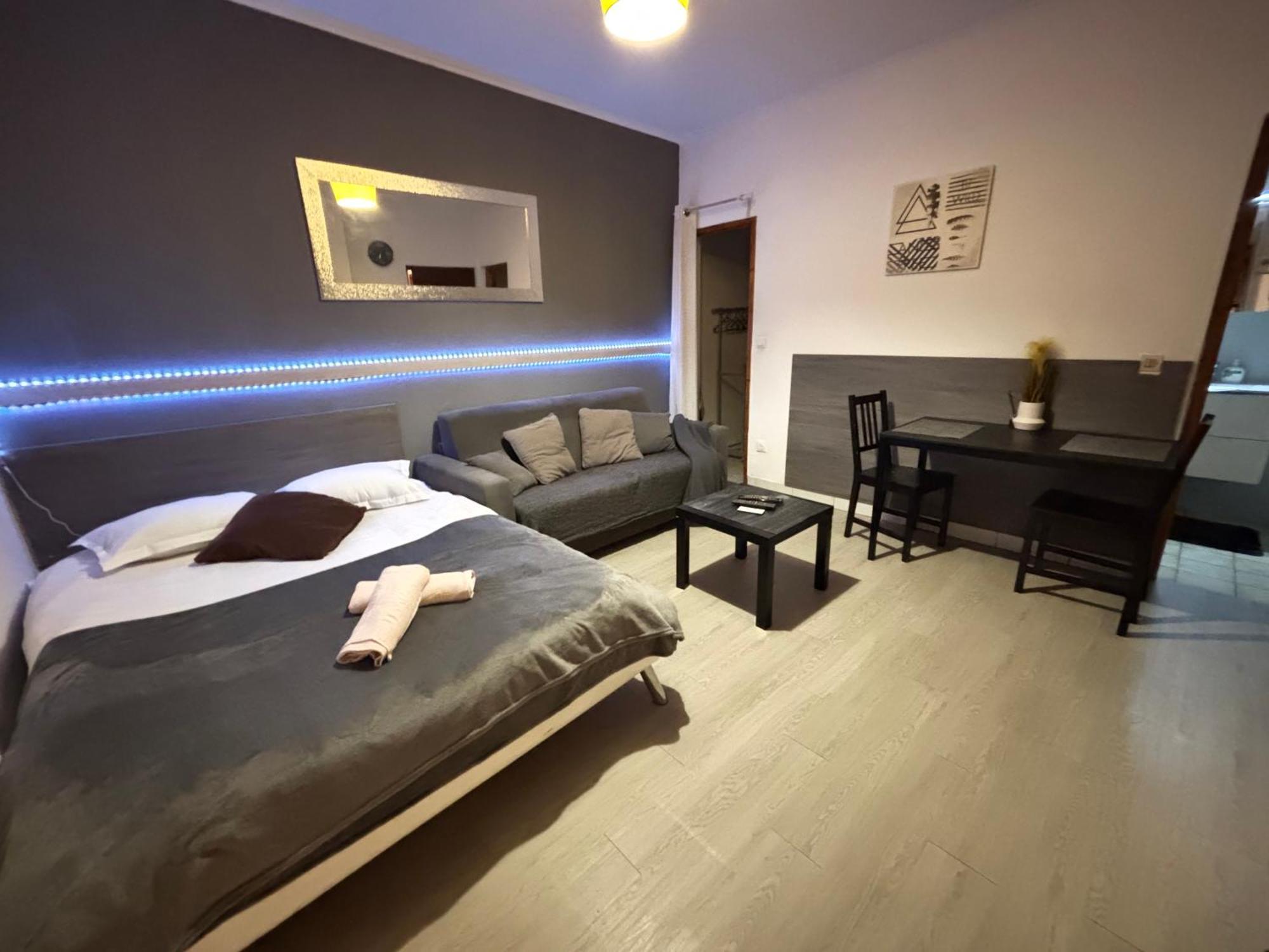 Le Lorrain Wifi Un Sejour A Part Apartment Metz Exterior photo